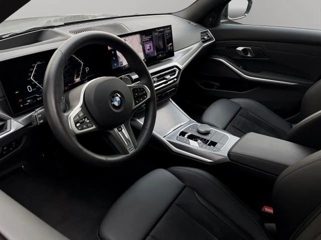 BMW 330 330i M-Sport Sedan xDrive