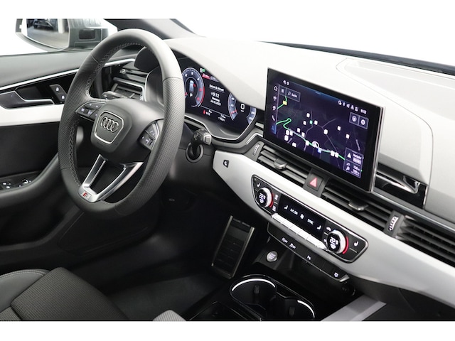 Audi A4 35 TDI Avant S-Line S-Tronic