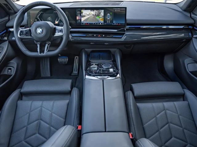 BMW 520 520d M-Sport Touring xDrive