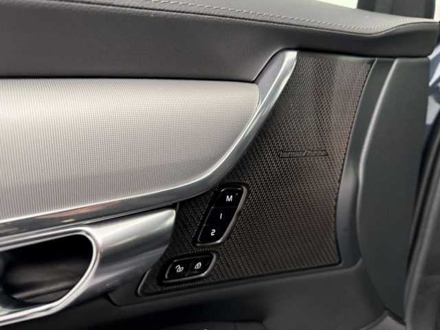 Volvo V90 AWD Dark Plus Recharge T8