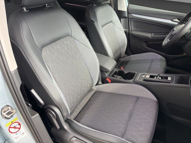 Volkswagen Golf 1.5 eTSI DSG Golf VIII Life