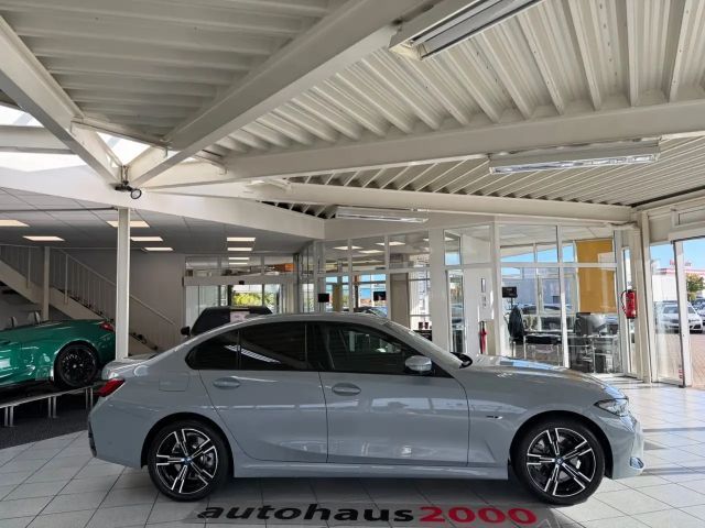 BMW 320 320e M-Sport Sedan