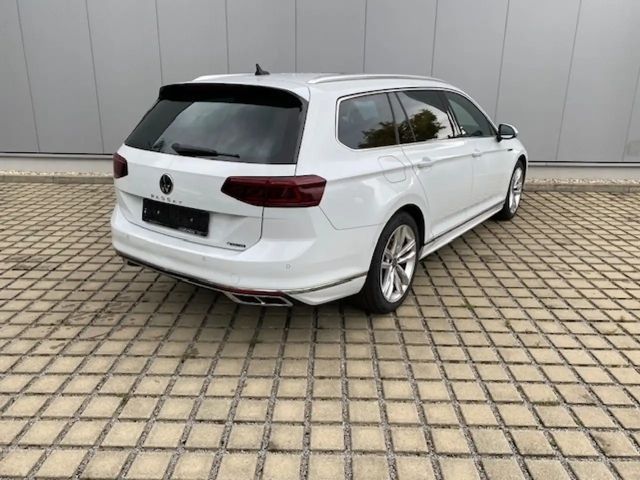 Volkswagen Passat 2.0 TDI DSG R-Line Variant