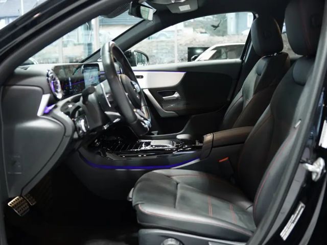 Mercedes-Benz A 35 AMG 4MATIC AMG Line