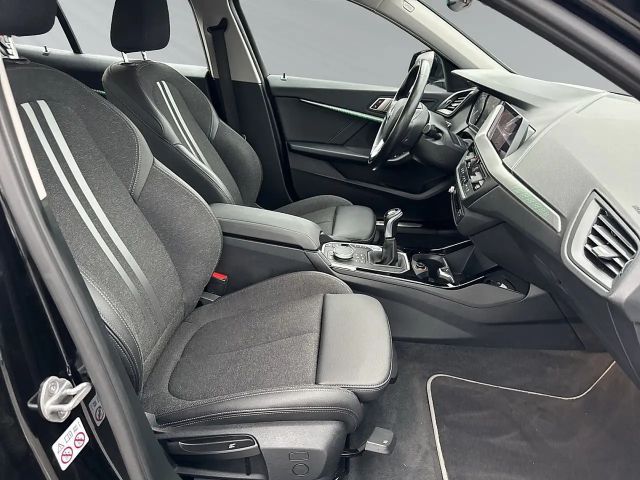 BMW 116 116d Sedan Sport Line