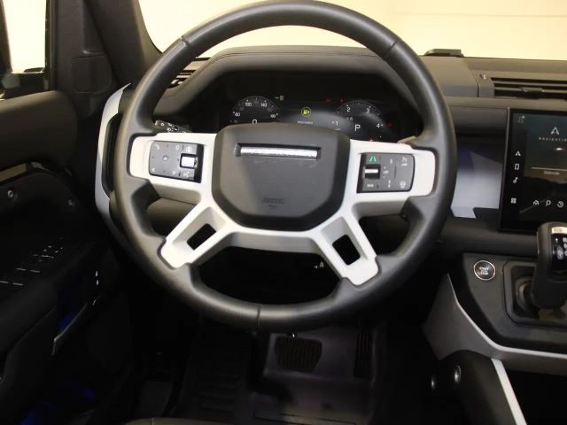 Land Rover Defender 110 D300 Dynamic SE