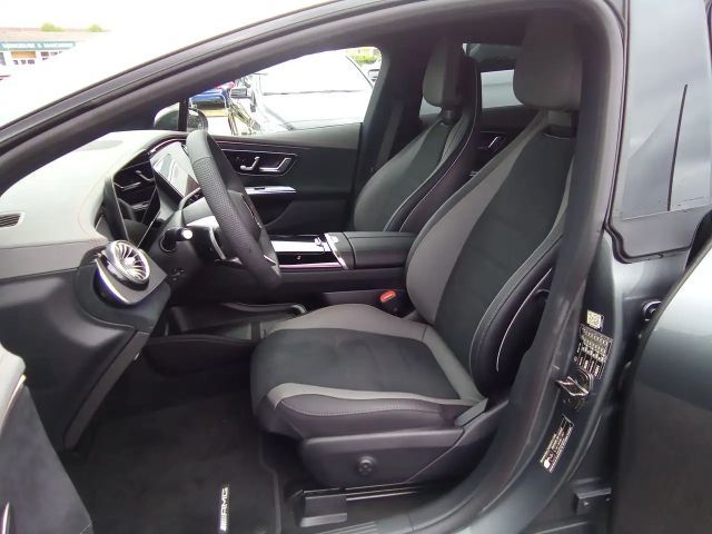 Mercedes-Benz EQE 300 AMG Line Sedan