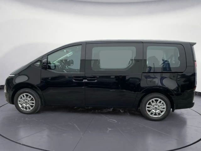 Hyundai Staria Trend