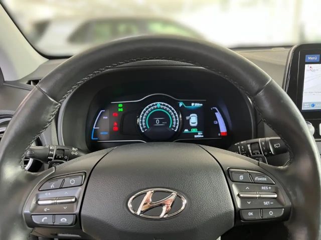 Hyundai Kona BATTERIEZERTIFIKAT+NAVI+WÄRMEPUMPE+APPLE/ANDROID+S