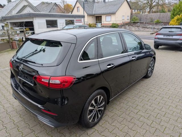 Mercedes-Benz B 200 B 200 d Progressive Sedan