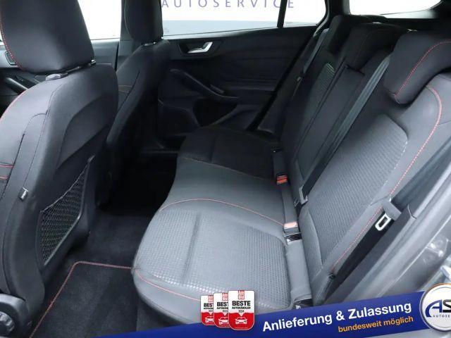 Ford Focus ST Line Wagon