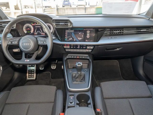 Audi A3 35 TFSI S-Line Sedan Sportback