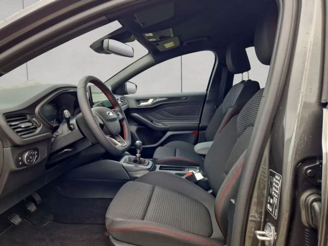 Ford Focus EcoBoost ST Line