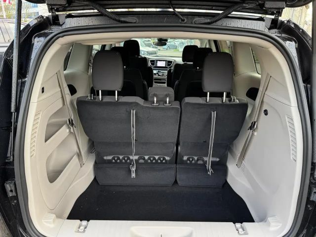 Chrysler Pacifica Chrysler Pacifica 3.6l V6 SXT 3,99% Finanzierung m