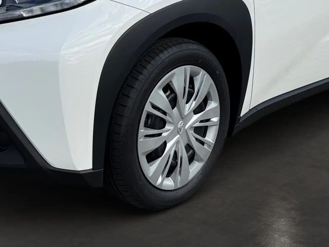 Toyota Aygo X 1.0 VVT-i Business Hatchback