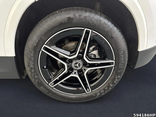 Mercedes-Benz GLA 180 AMG Line