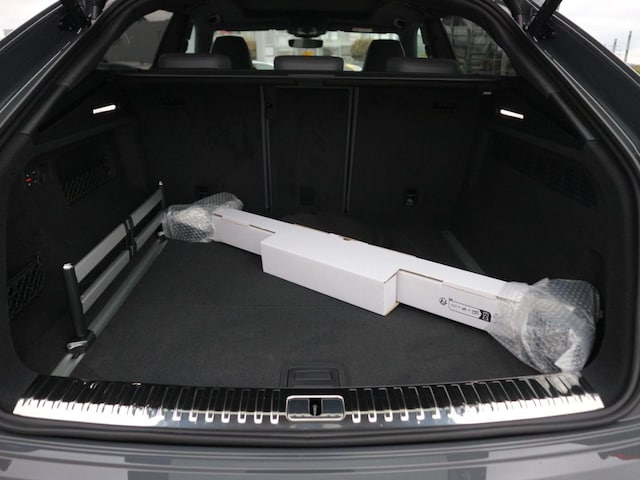 Audi RS Q8 Performance Quattro