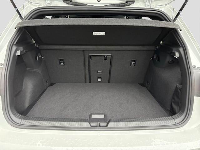 Volkswagen Golf 1.5 eTSI DSG Golf VIII