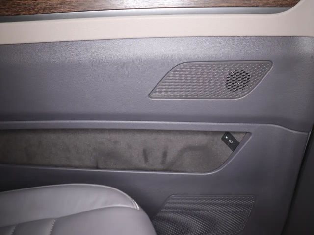 Volkswagen Multivan 2.0 TDI Lang Style T7