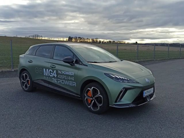 MG MG4 51 kWh 64 kWh EV XPOWER