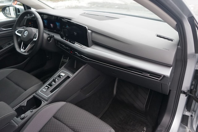 Volkswagen Golf 1.5 eTSI Golf VIII