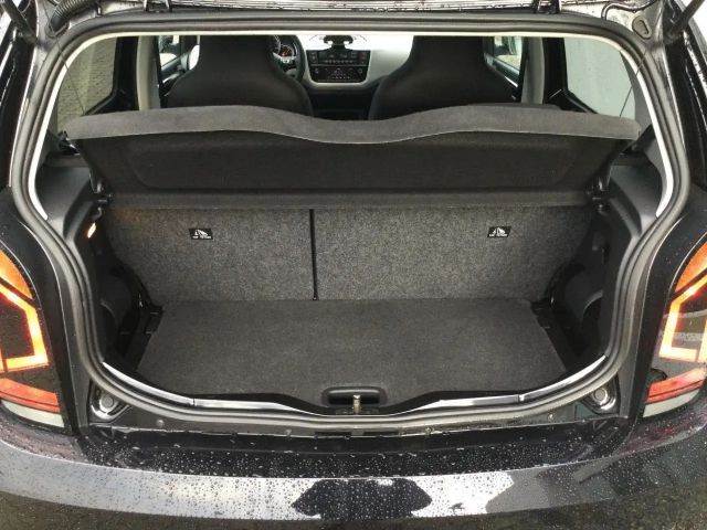 Volkswagen e-up! Plus Style