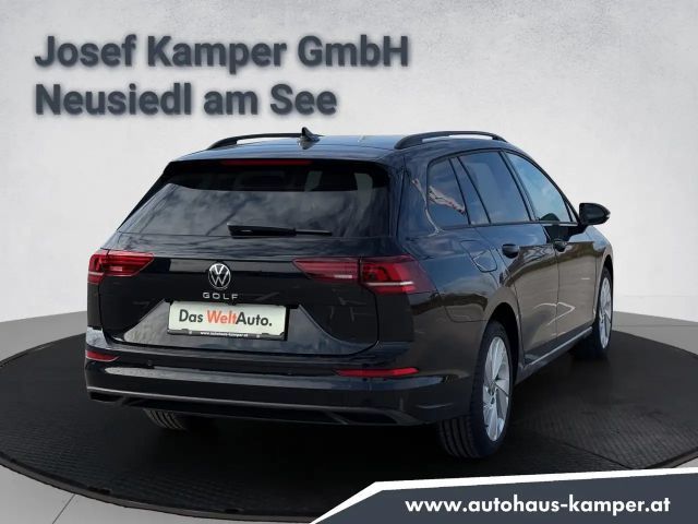 Volkswagen Golf Life Variant