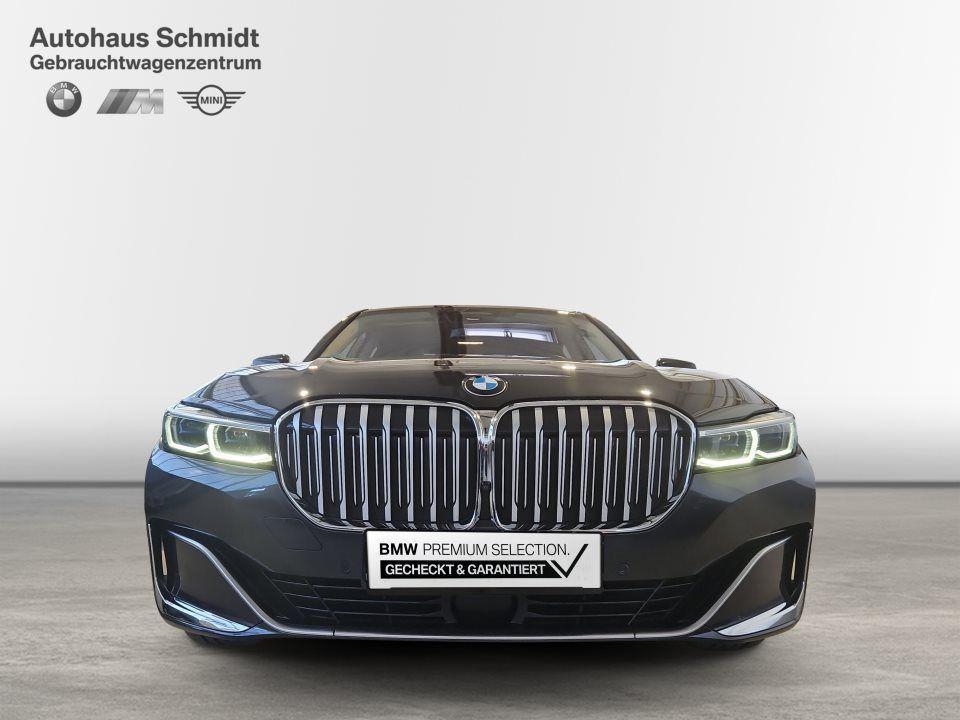 BMW 750 750i Sedan xDrive