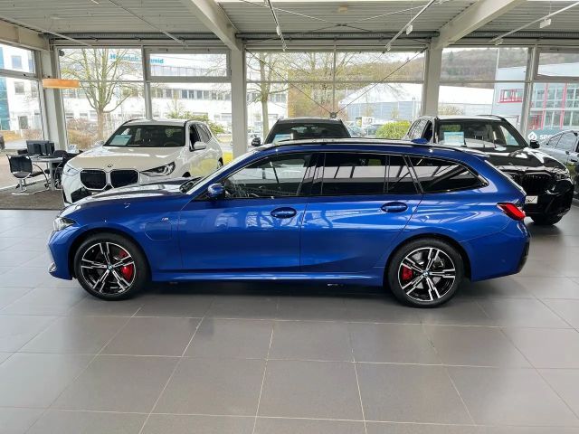 BMW 330 330e M-Sport Touring xDrive