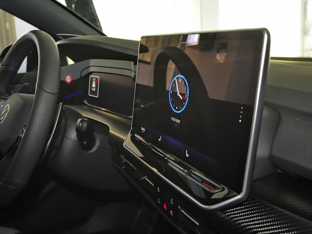 Volkswagen Golf 2.0 TSI Golf VIII