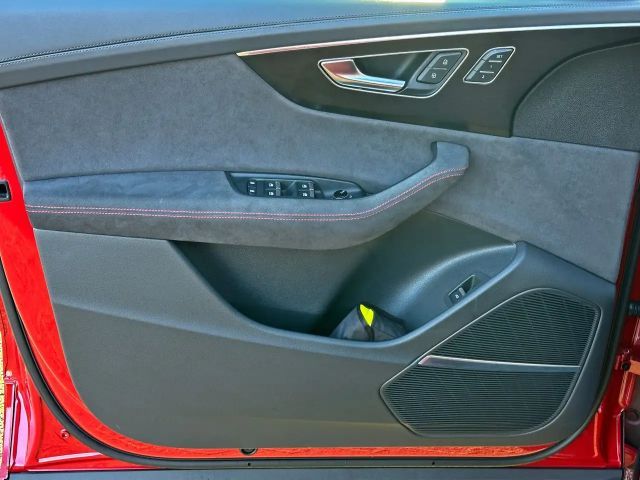 Audi RS Q8 Performance