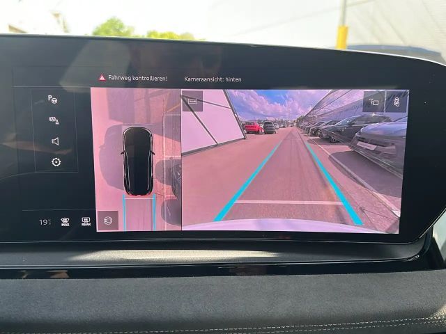 Audi Q6 e-tron Quattro