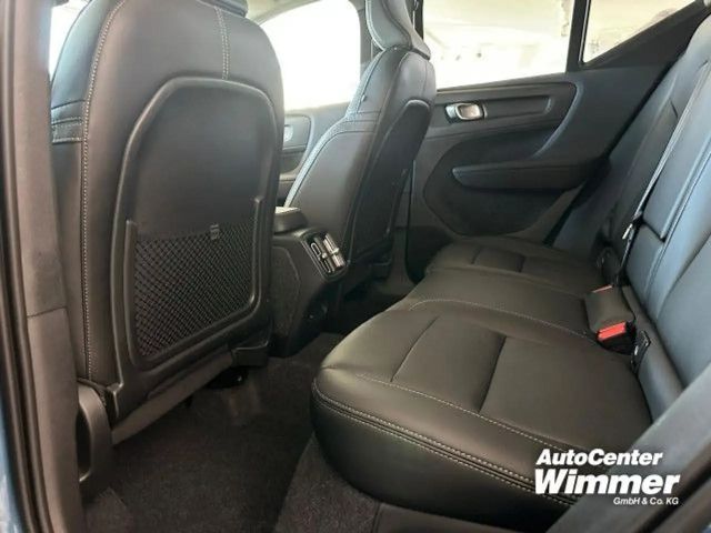 Volvo XC40 Business Dark Plus