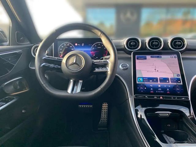 Mercedes-Benz C 200 AMG Line Sedan