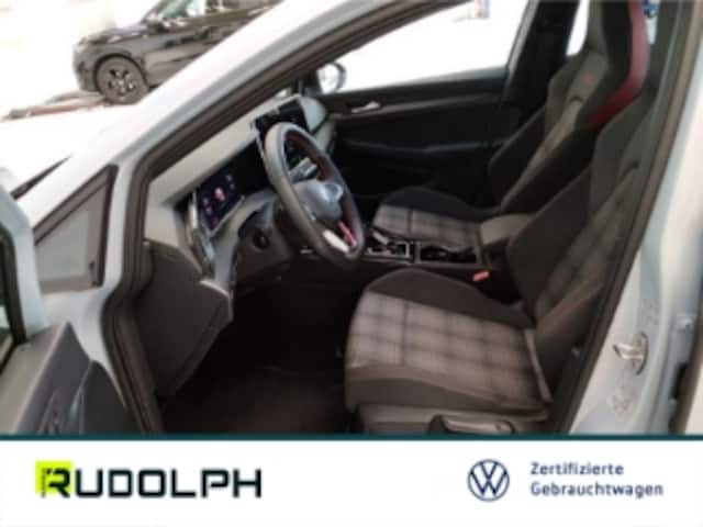 Volkswagen Golf 2.0 TSI DSG Golf VIII