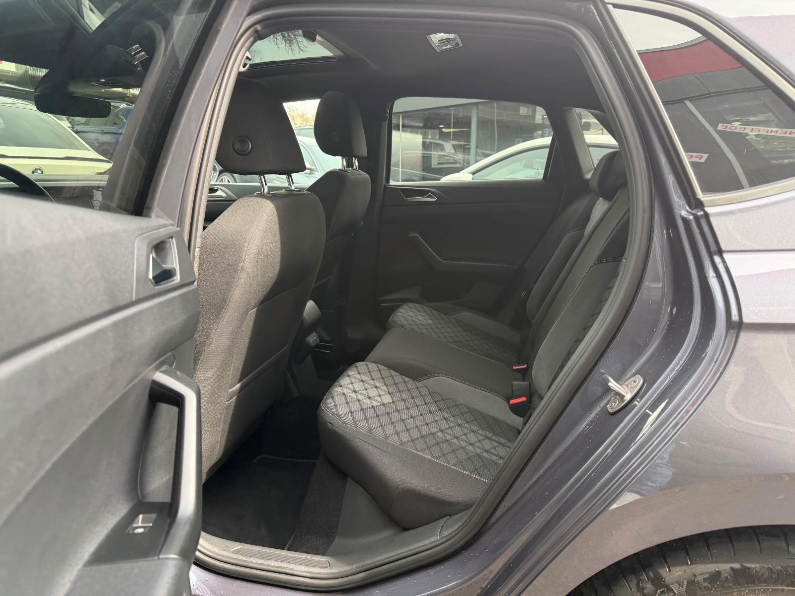 Volkswagen Polo 1.0 TSI DSG R-Line