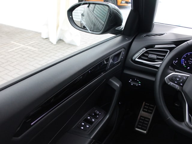 Volkswagen T-Roc 1.5 TSI DSG R-Line