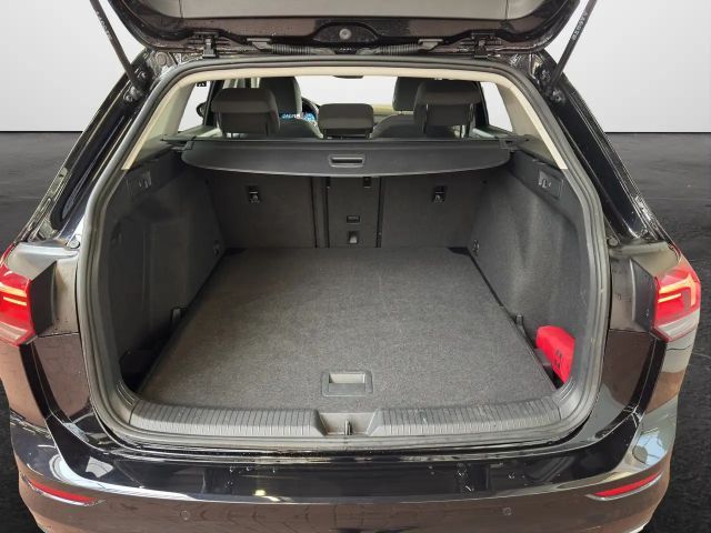 Volkswagen Golf 1.5 eTSI DSG Move Variant