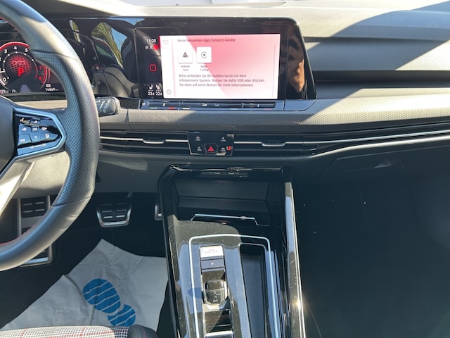 Volkswagen Golf 2.0 TSI DSG Golf VIII