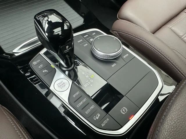 BMW X3 40d DA Prof PA+ HuD Laser HK Pano AHK 20" LMR