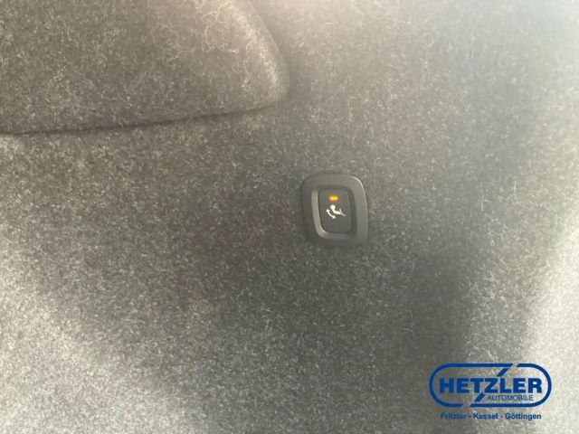 Volvo XC40 R-Design Recharge T5