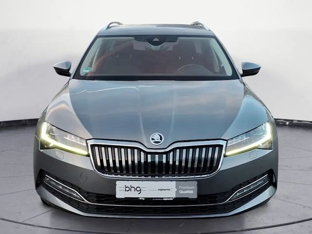 Skoda Superb 2.0 TDI Combi Style Style