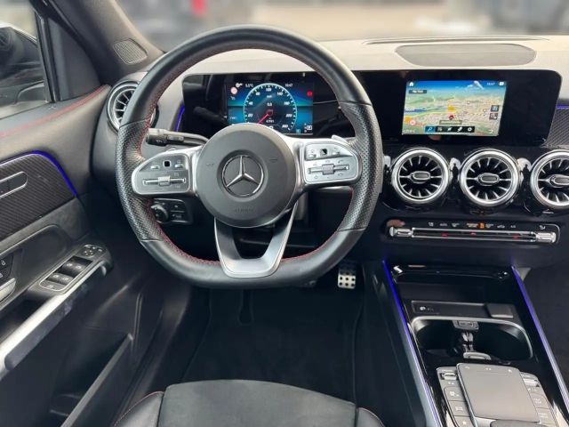 Mercedes-Benz GLB 200 AMG Line