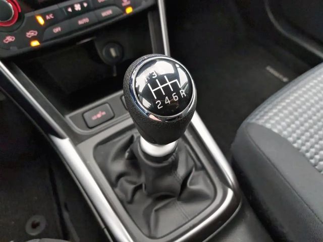 Suzuki S-Cross Hybrid