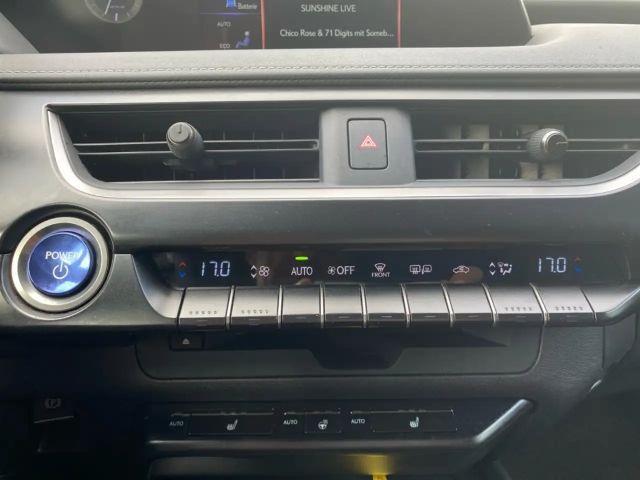 Lexus UX 250h Style Edition