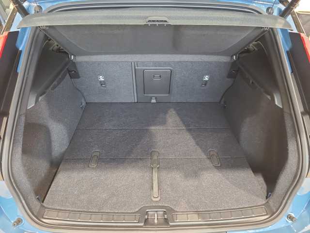 Volvo XC40 XC40 Navi LED Klima Standhzg Einparkhilfe el. Fenster