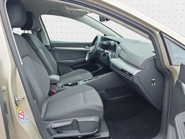 Volkswagen Golf 1.5 eTSI DSG Life Move