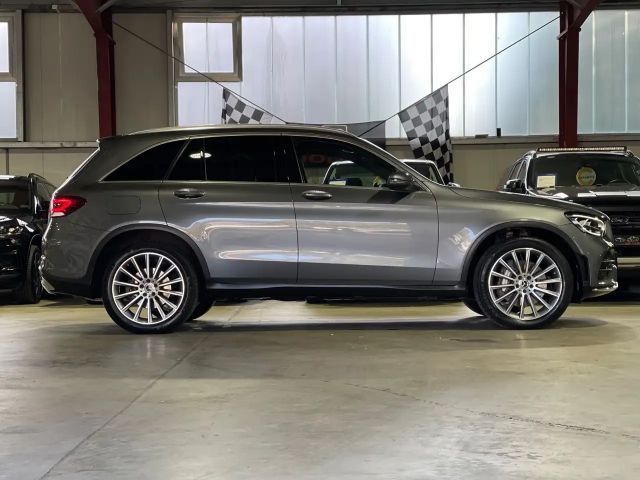 Mercedes-Benz GLC 200 AMG Line