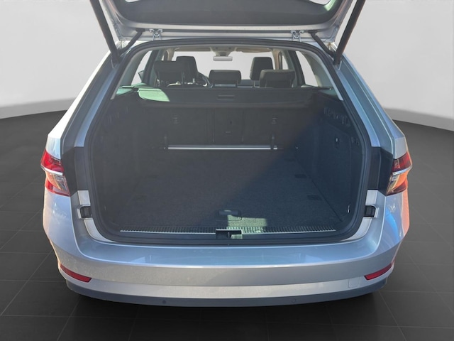 Skoda Superb 2.0 TSI Combi Style Style