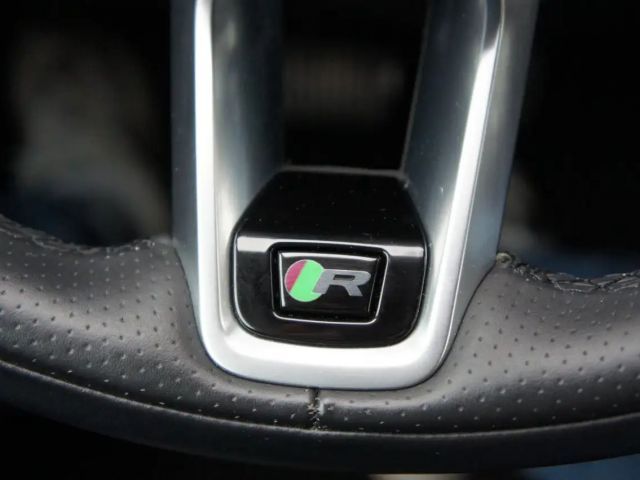 Jaguar XE AWD R-Dynamic SE